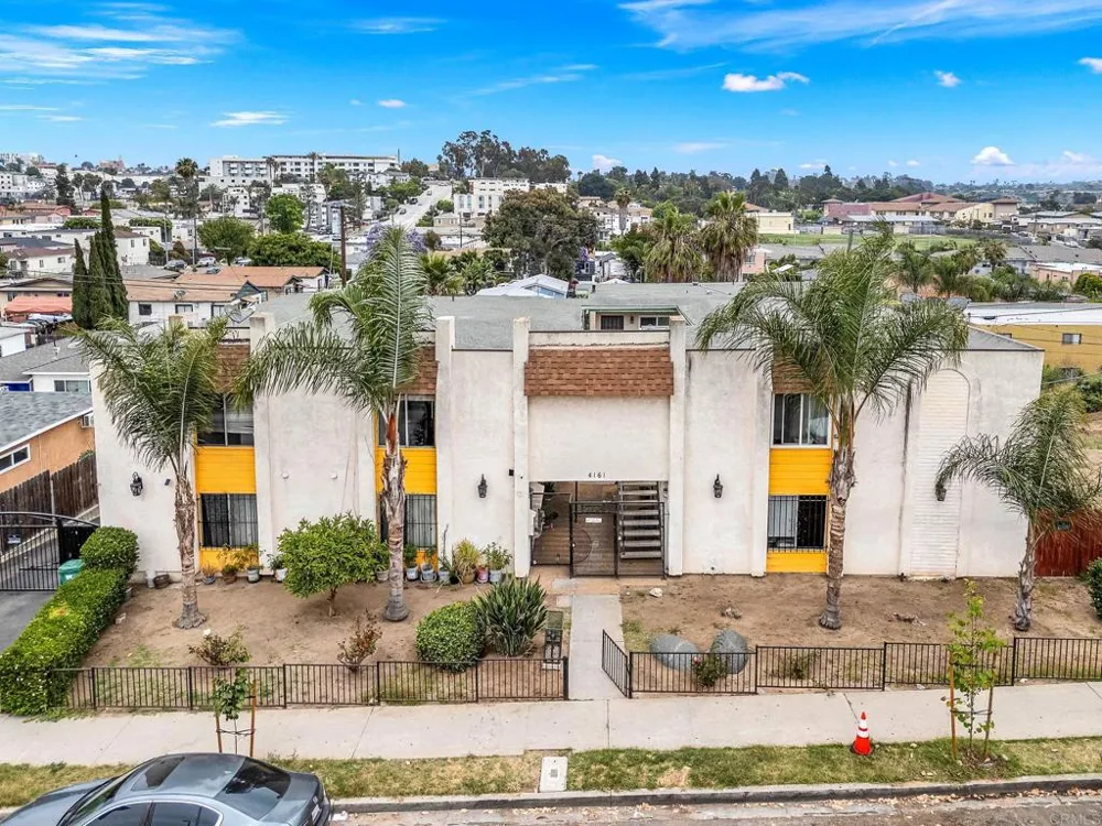 4161 Winona Avenue San Diego, CA 92105