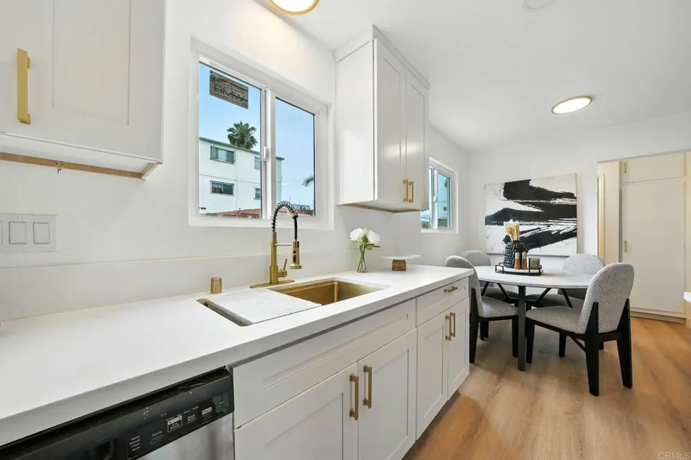 4161 Winona Avenue San Diego, CA 92105
