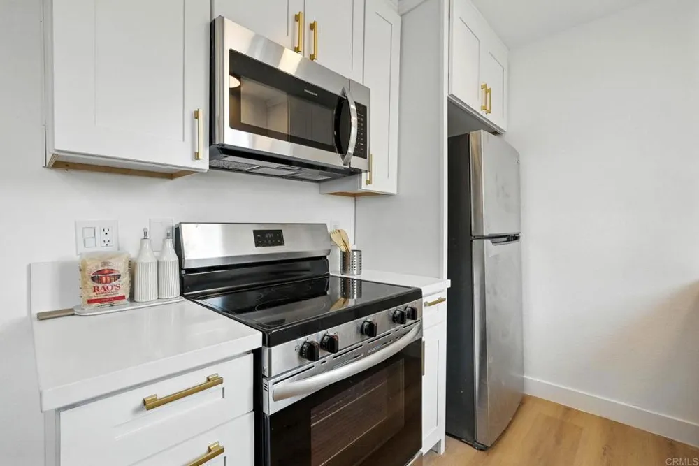 4161 Winona Avenue San Diego, CA 92105