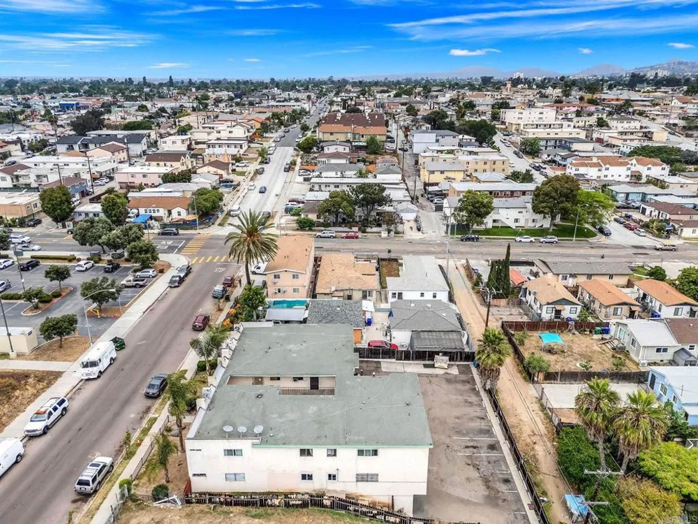 4161 Winona Avenue San Diego, CA 92105
