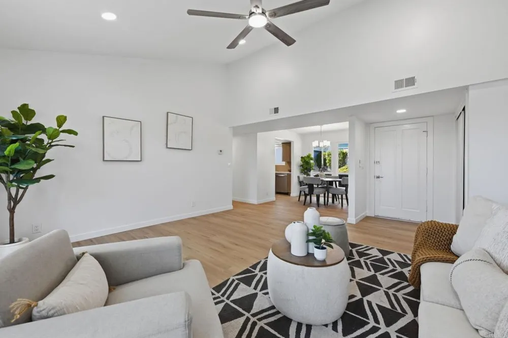 3760 Vista Campana S #20 Oceanside, CA 92057