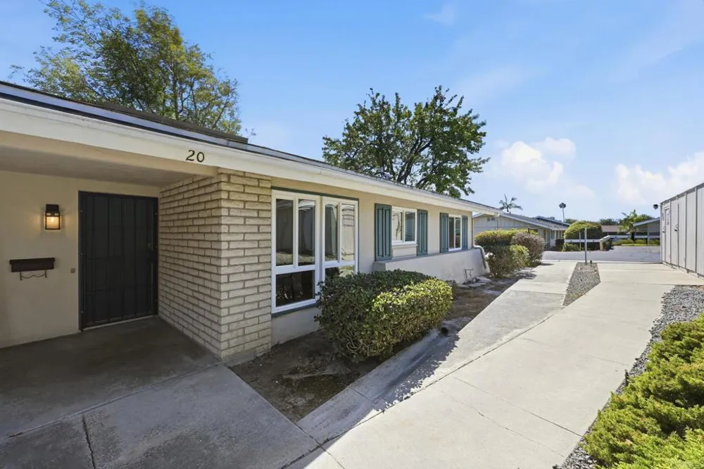 3760 Vista Campana S #20 Oceanside, CA 92057