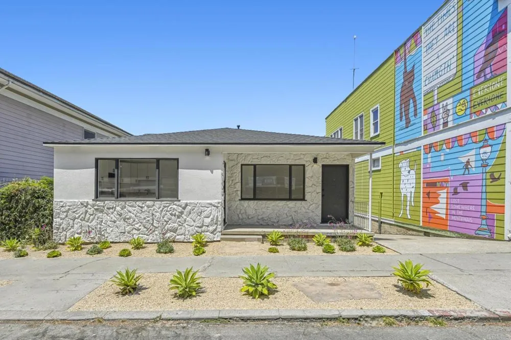 1936 Broadway San Diego, CA 92102