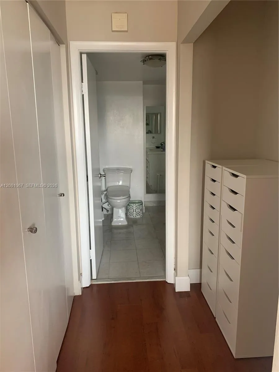 10101 E Bay Harbor Dr #401 Bay Harbor Islands, FL 33154