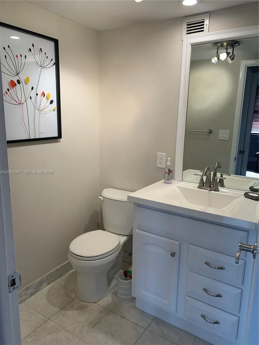 10101 E Bay Harbor Dr #401 Bay Harbor Islands, FL 33154