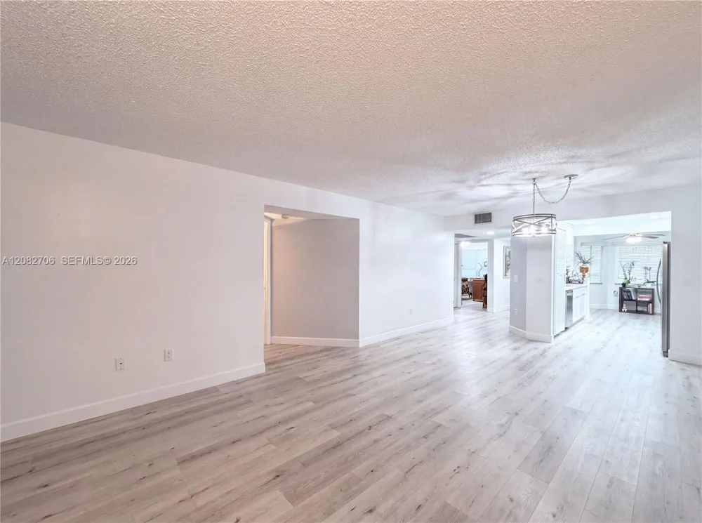 750 SW 138th Ave #103F Pembroke Pines, FL 33027