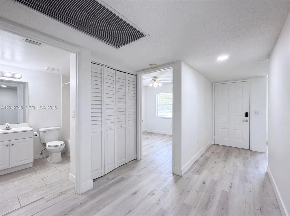 750 SW 138th Ave #103F Pembroke Pines, FL 33027