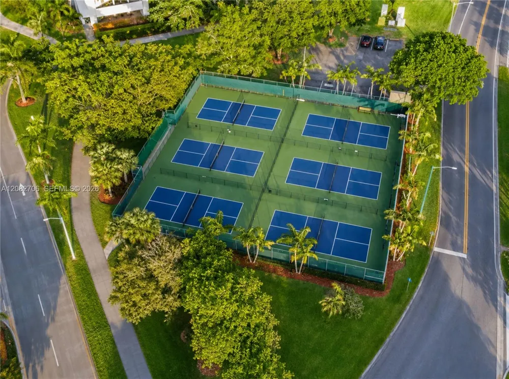 750 SW 138th Ave #103F Pembroke Pines, FL 33027