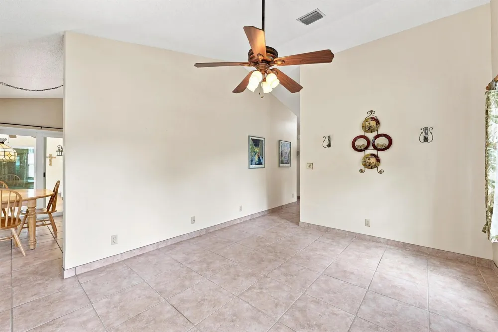 2111 NW 86TH WAY Coral Springs, FL 33071