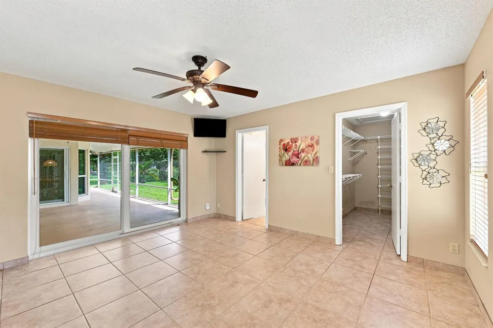 2111 NW 86TH WAY Coral Springs, FL 33071