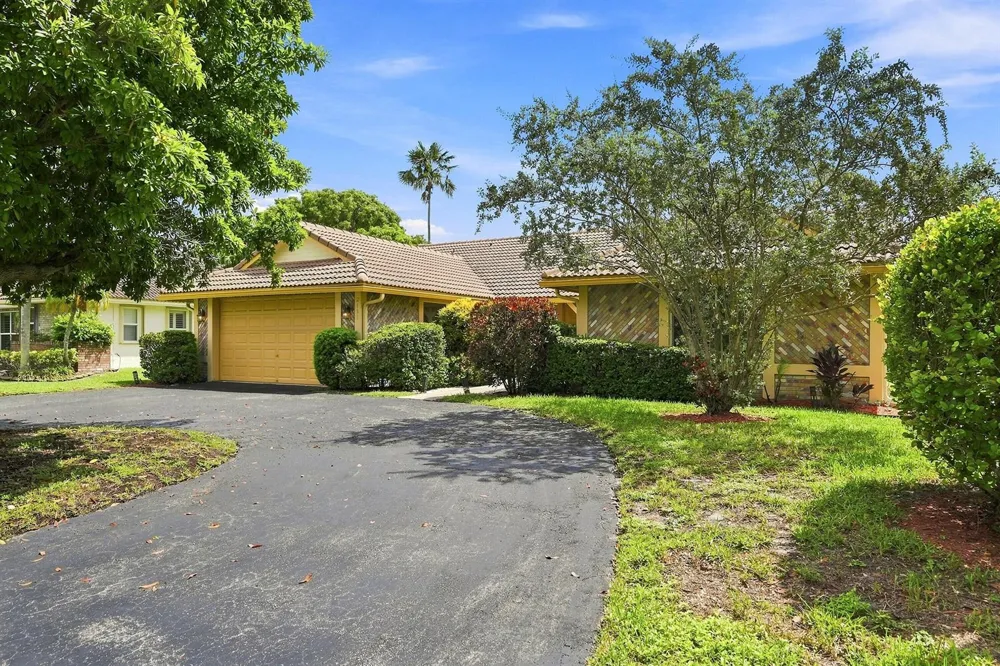 2111 NW 86TH WAY Coral Springs, FL 33071