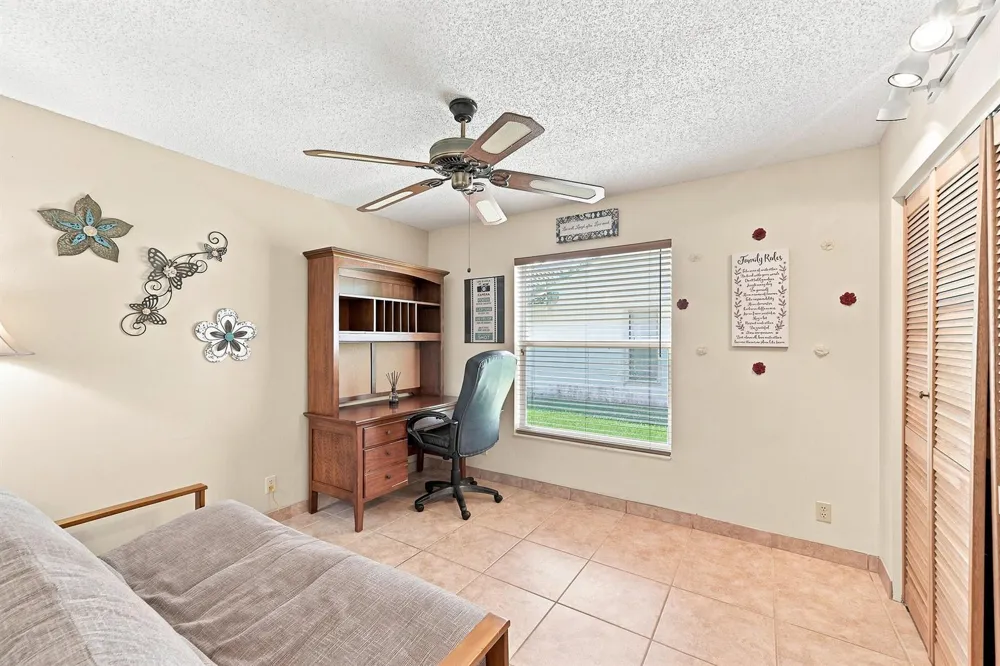 2111 NW 86TH WAY Coral Springs, FL 33071
