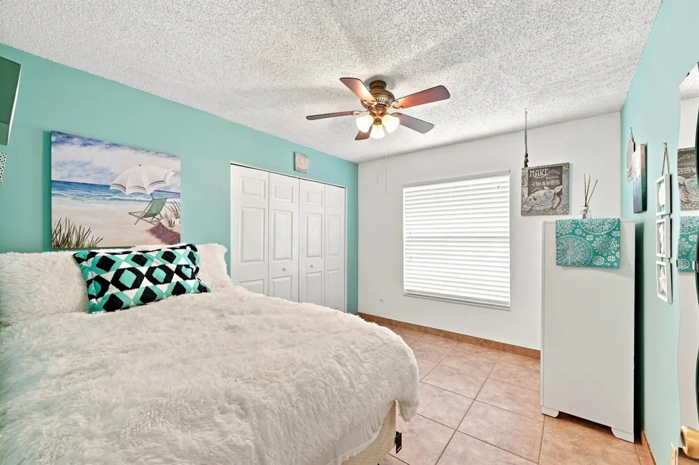 2111 NW 86TH WAY Coral Springs, FL 33071