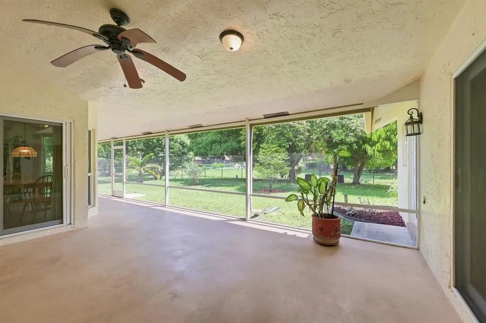 2111 NW 86TH WAY Coral Springs, FL 33071