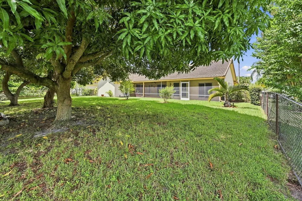 2111 NW 86TH WAY Coral Springs, FL 33071
