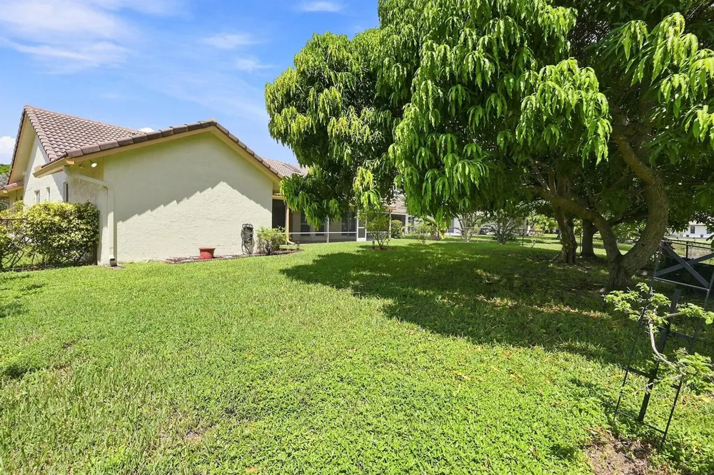 2111 NW 86TH WAY Coral Springs, FL 33071