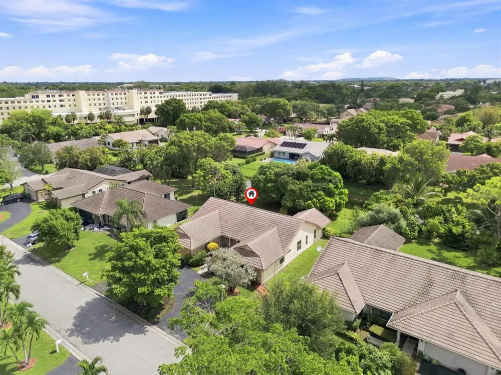 2111 NW 86TH WAY Coral Springs, FL 33071