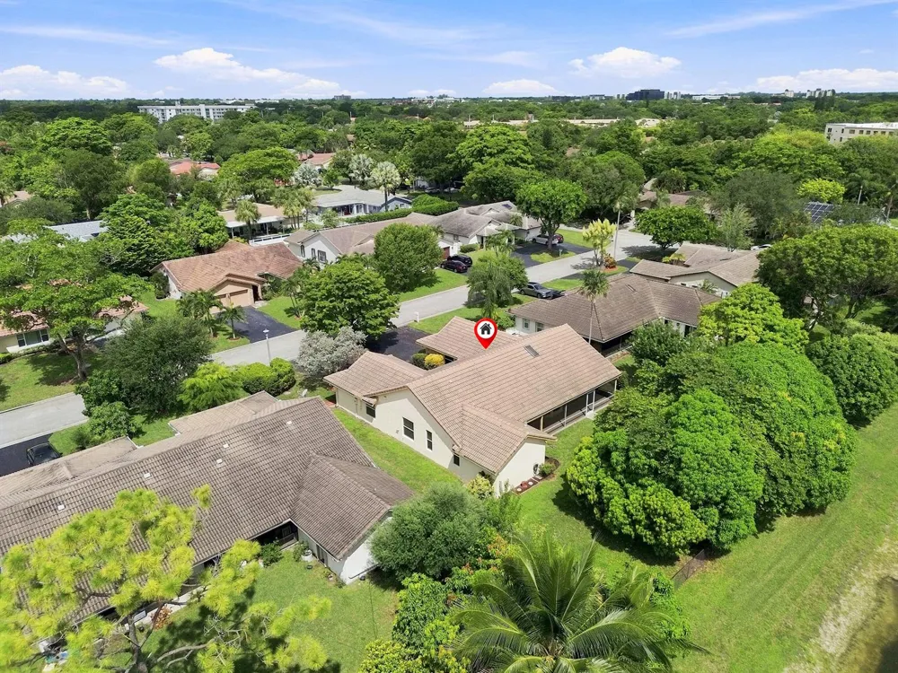 2111 NW 86TH WAY Coral Springs, FL 33071