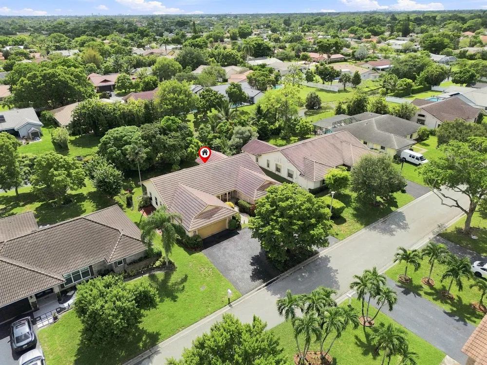2111 NW 86TH WAY Coral Springs, FL 33071