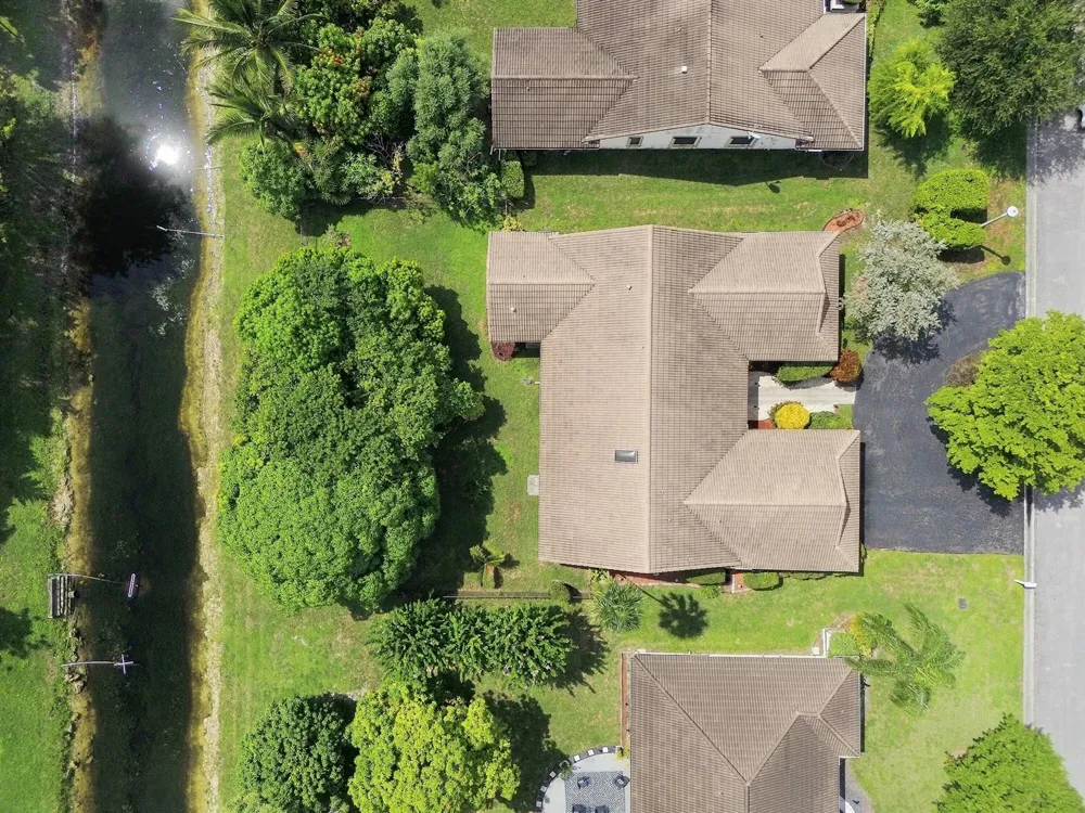 2111 NW 86TH WAY Coral Springs, FL 33071