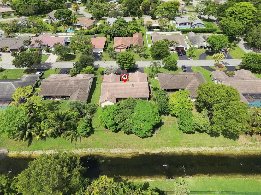 2111 NW 86TH WAY Coral Springs, FL 33071