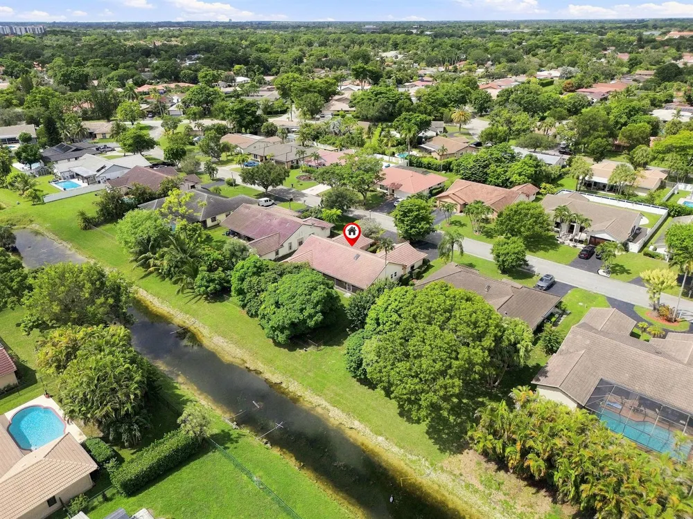 2111 NW 86TH WAY Coral Springs, FL 33071