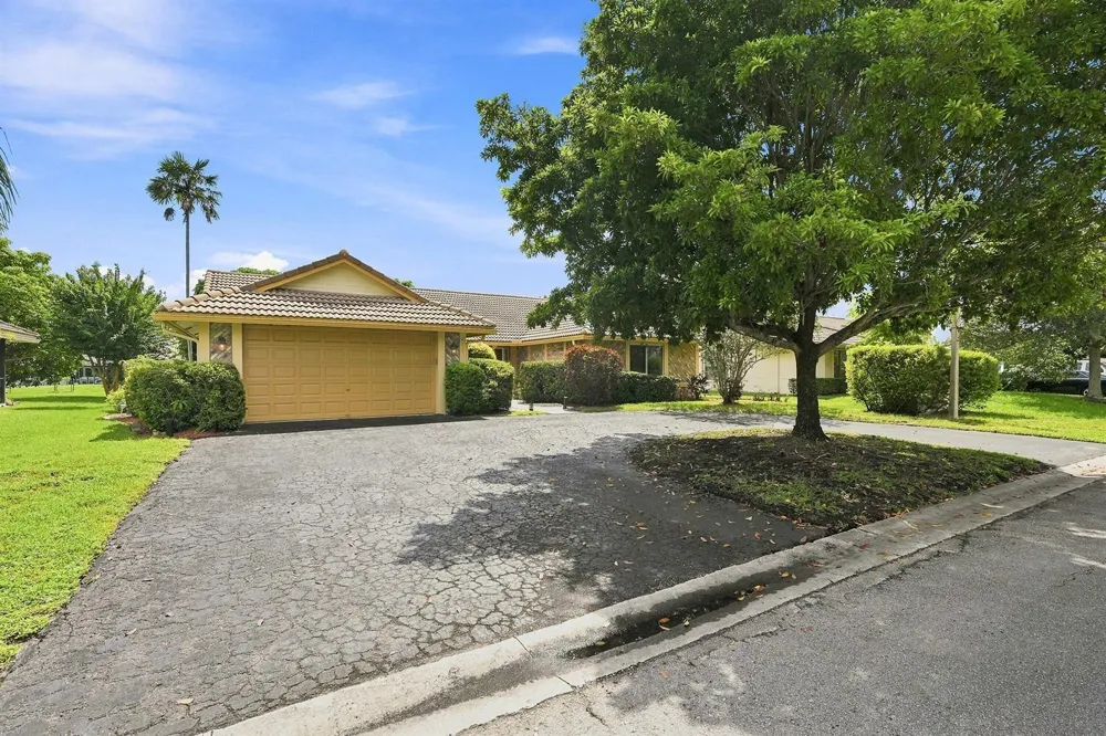 2111 NW 86TH WAY Coral Springs, FL 33071