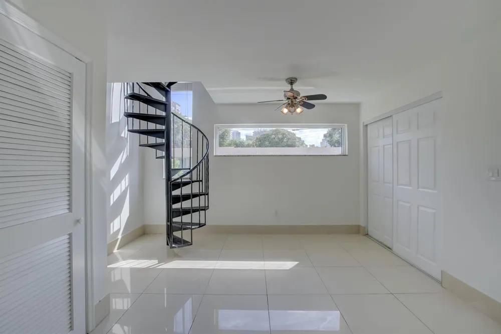 800 SW 4th Street #2 Fort Lauderdale, FL 33315