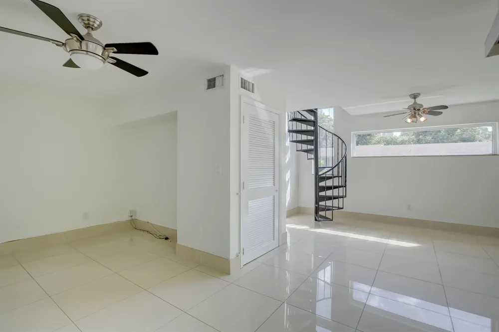 800 SW 4th Street #2 Fort Lauderdale, FL 33315