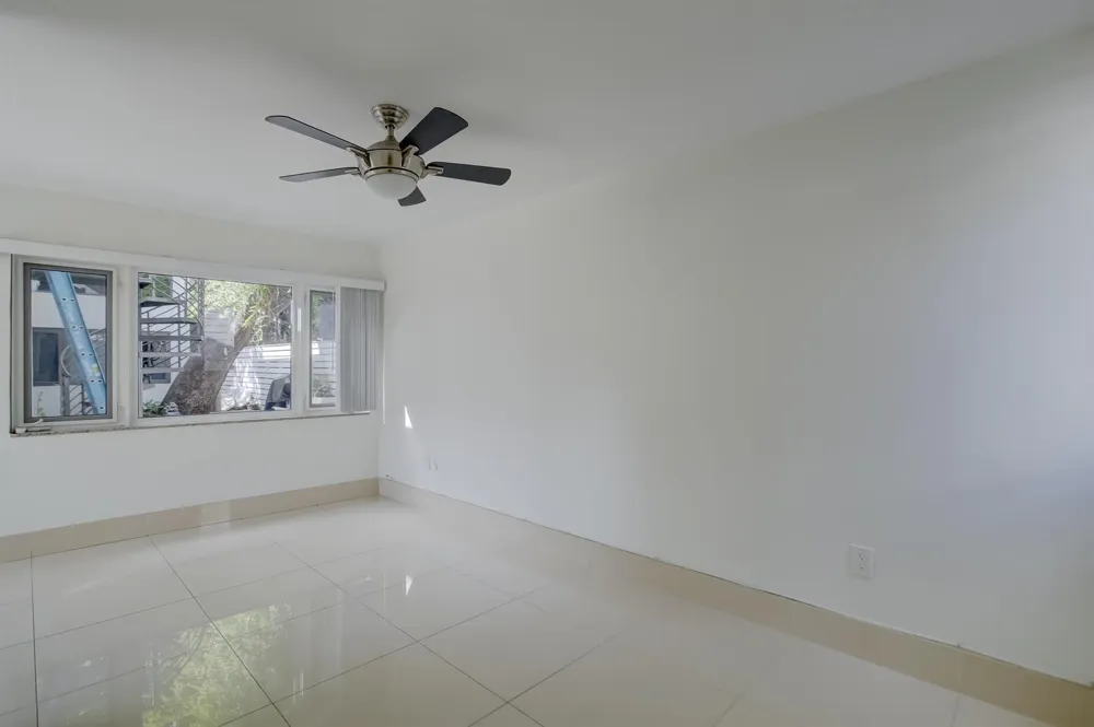 800 SW 4th Street #2 Fort Lauderdale, FL 33315