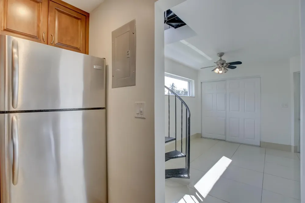 800 SW 4th Street #2 Fort Lauderdale, FL 33315