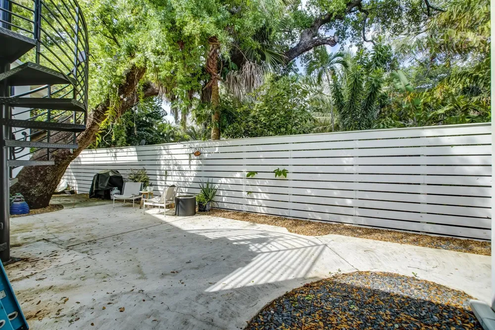 800 SW 4th Street #2 Fort Lauderdale, FL 33315