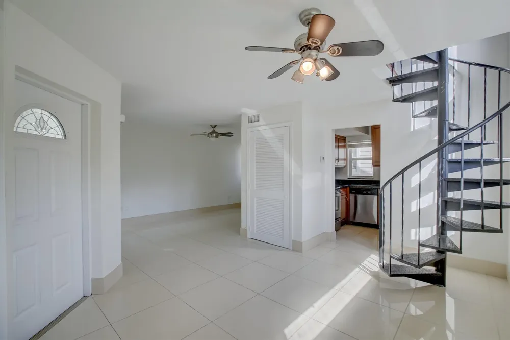 800 SW 4th Street #2 Fort Lauderdale, FL 33315