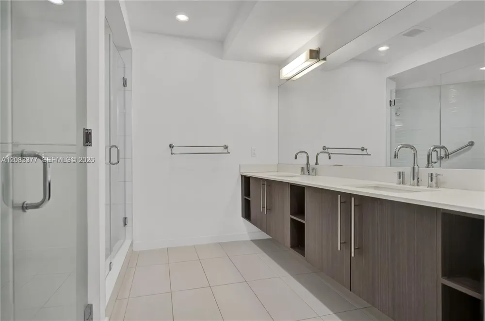 7825 NW 107th Ave #411 Doral, FL 33178