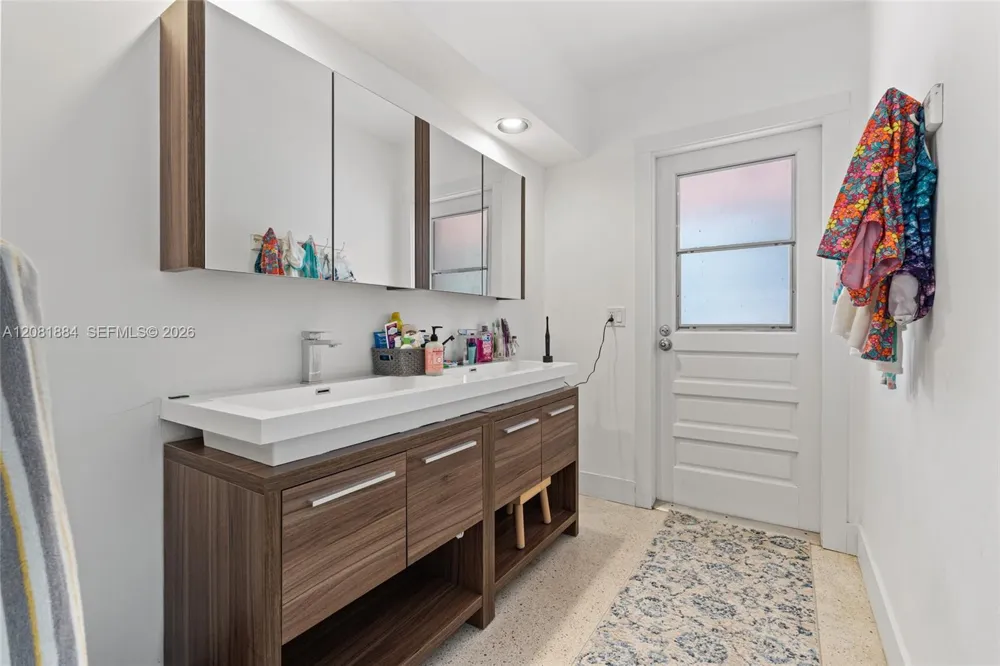 14645 SW 83rd Ave Palmetto Bay, FL 33158