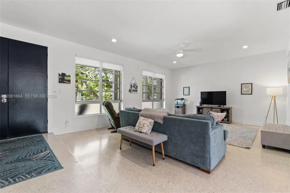14645 SW 83rd Ave Palmetto Bay, FL 33158