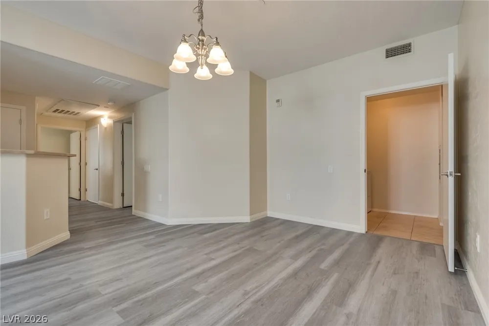6868 Sky Pointe Drive #1051 Las Vegas, NV 89131