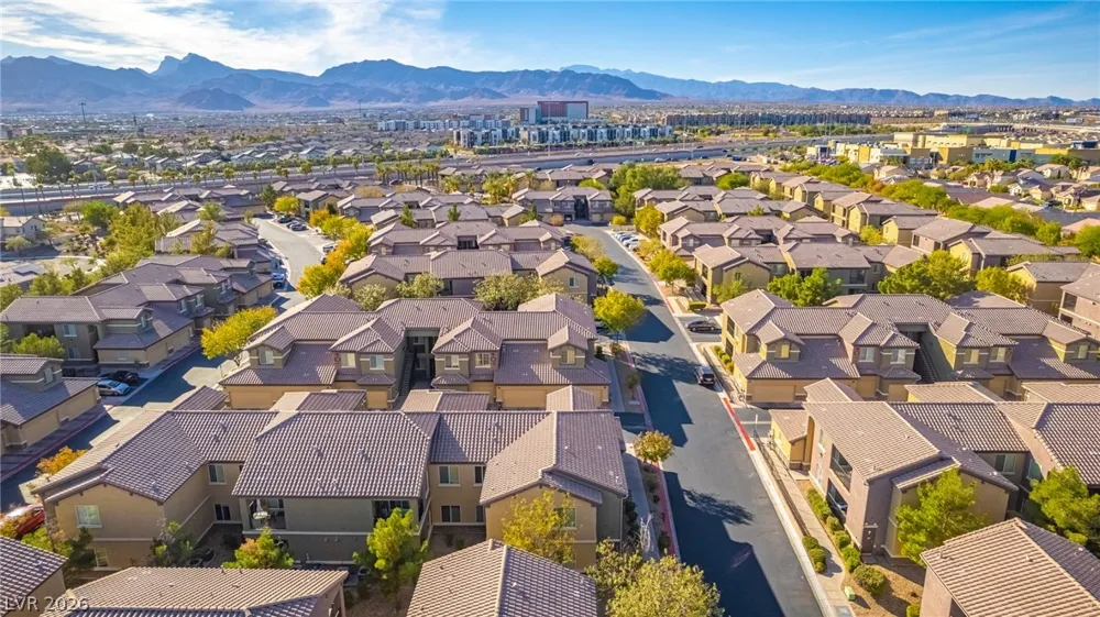6868 Sky Pointe Drive #1051 Las Vegas, NV 89131
