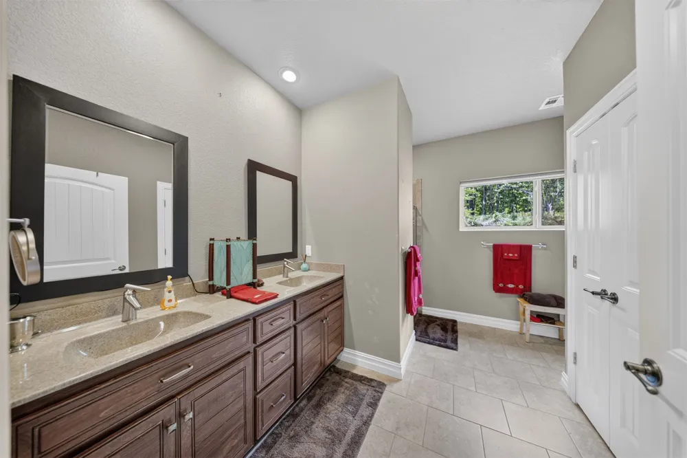 59796 E 318 LANE Grove, OK 74344