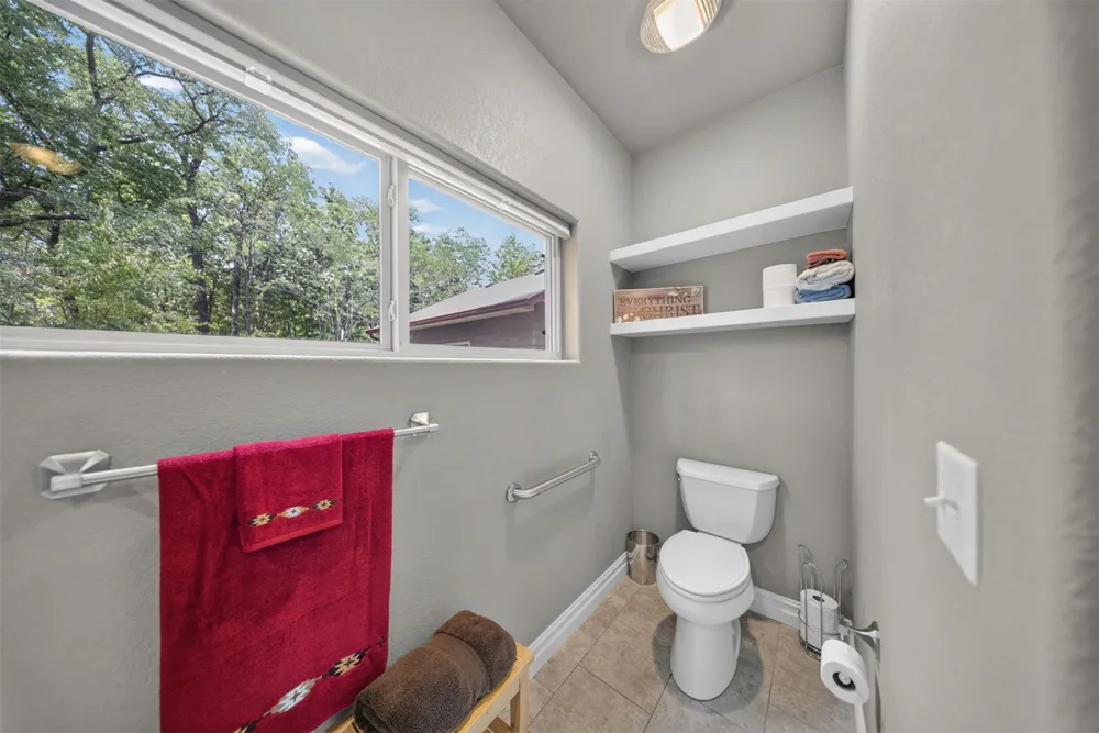 59796 E 318 LANE Grove, OK 74344