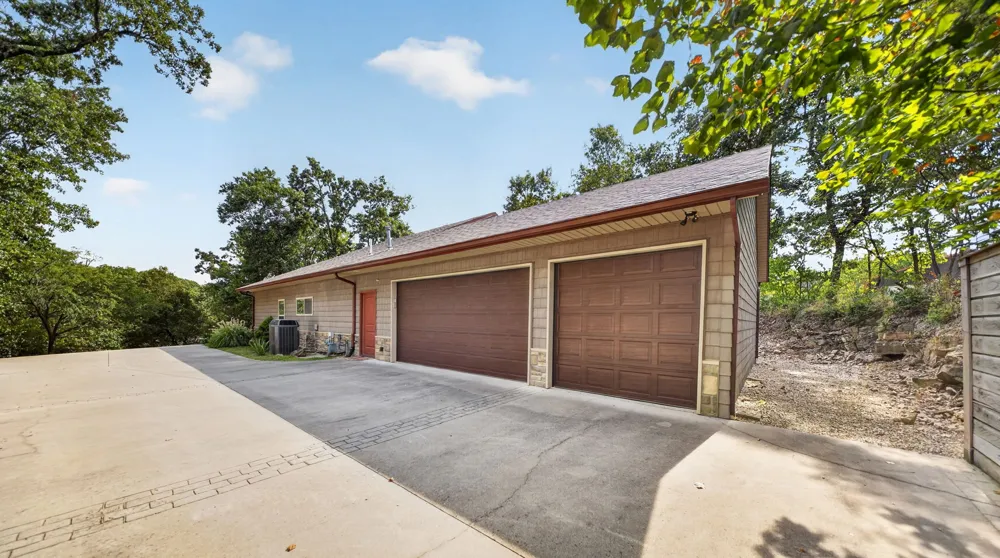 59796 E 318 LANE Grove, OK 74344