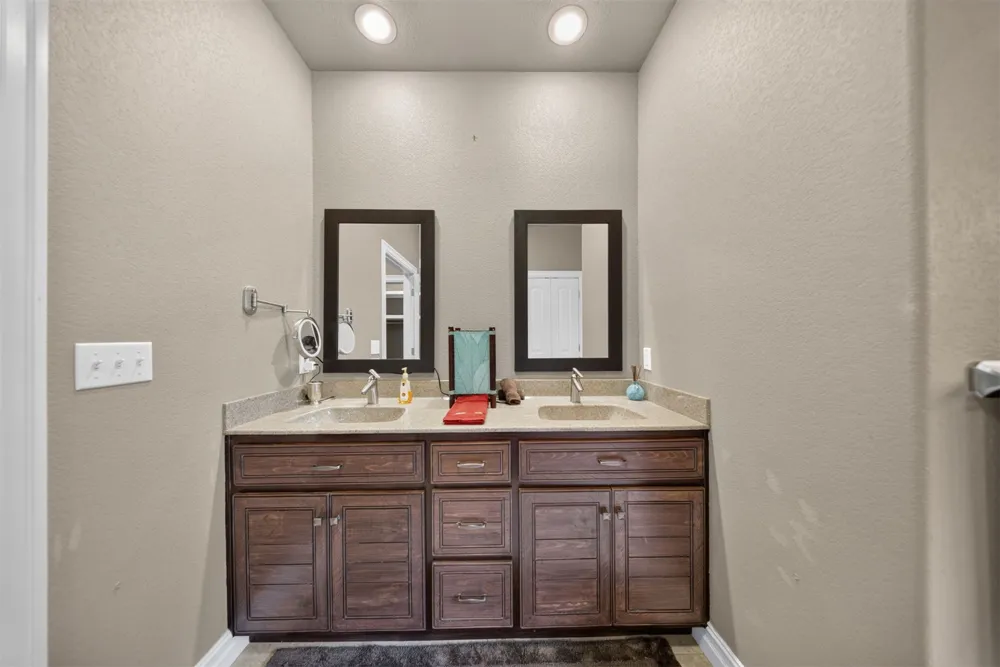 59796 E 318 LANE Grove, OK 74344