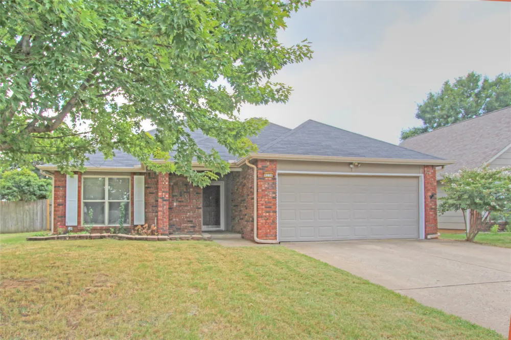 9226 E 95th Street Tulsa, OK 74133