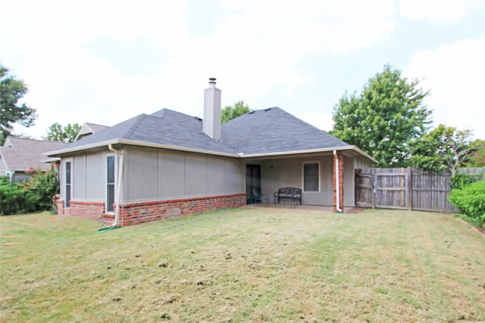 9226 E 95th Street Tulsa, OK 74133
