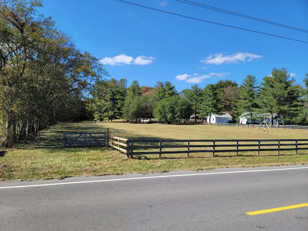 6661 Arno Allisona Rd College Grove, TN 37046