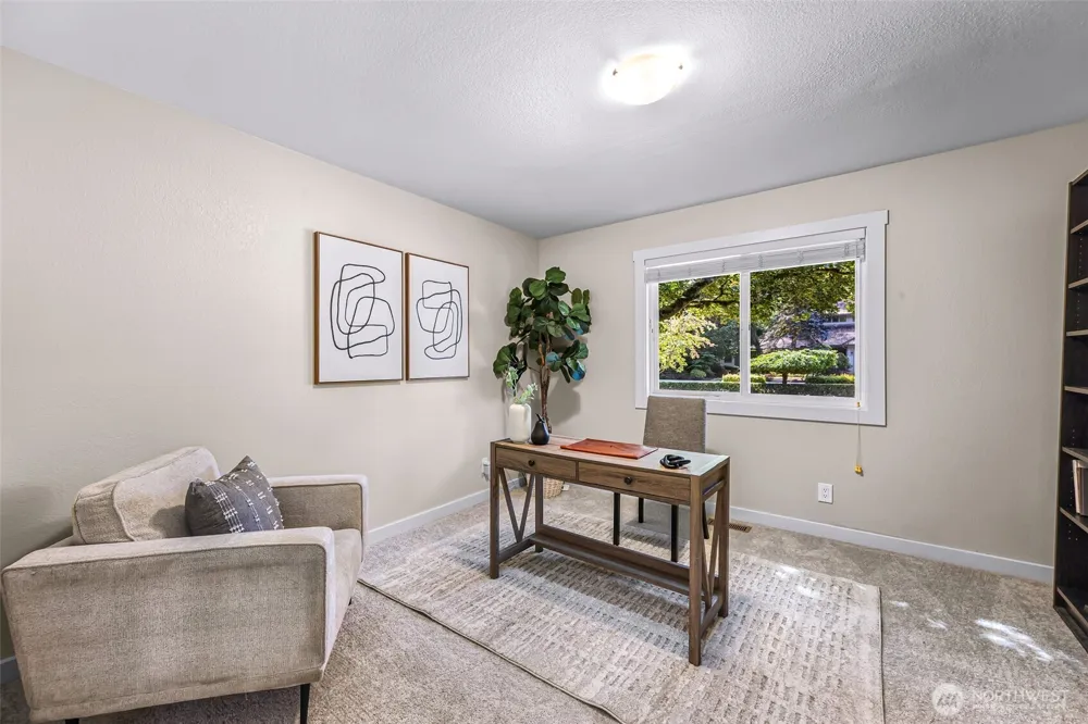 24124 NE 6th Place Sammamish, WA 98074