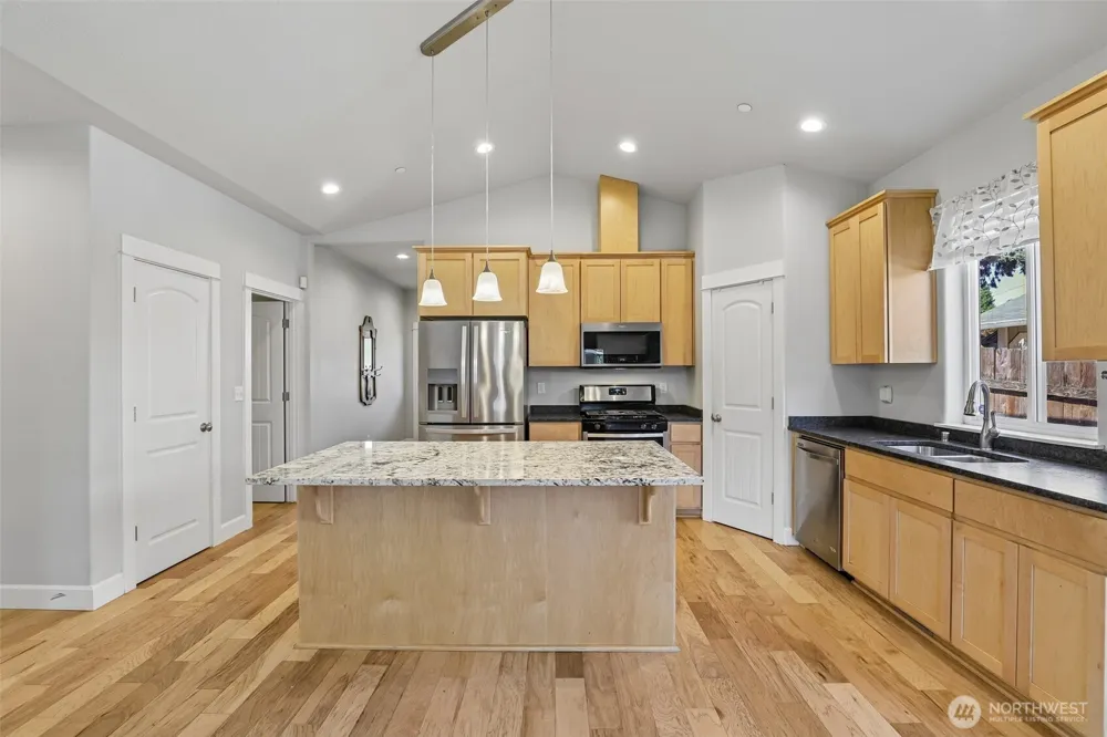 640 SE Sumner Street Camas, WA 98607