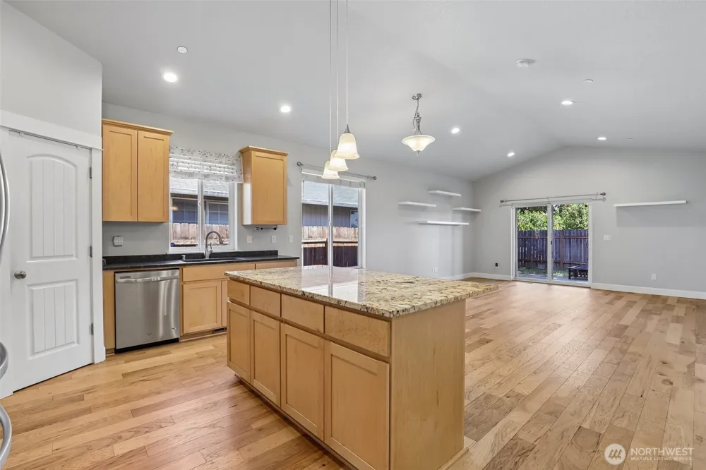 640 SE Sumner Street Camas, WA 98607