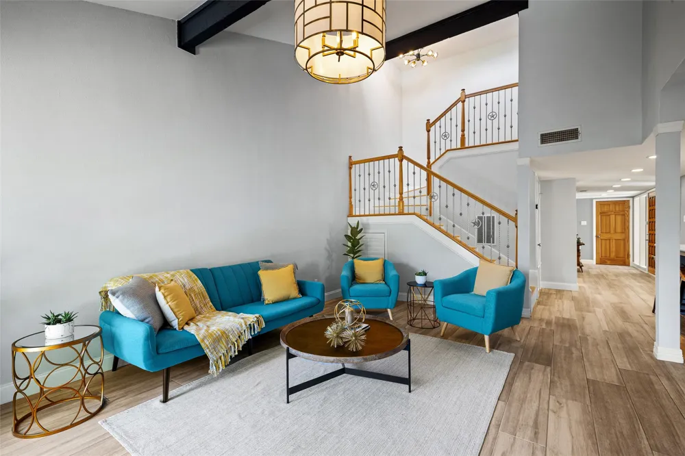 6110 Gardenridge Hollow Austin, TX 78750