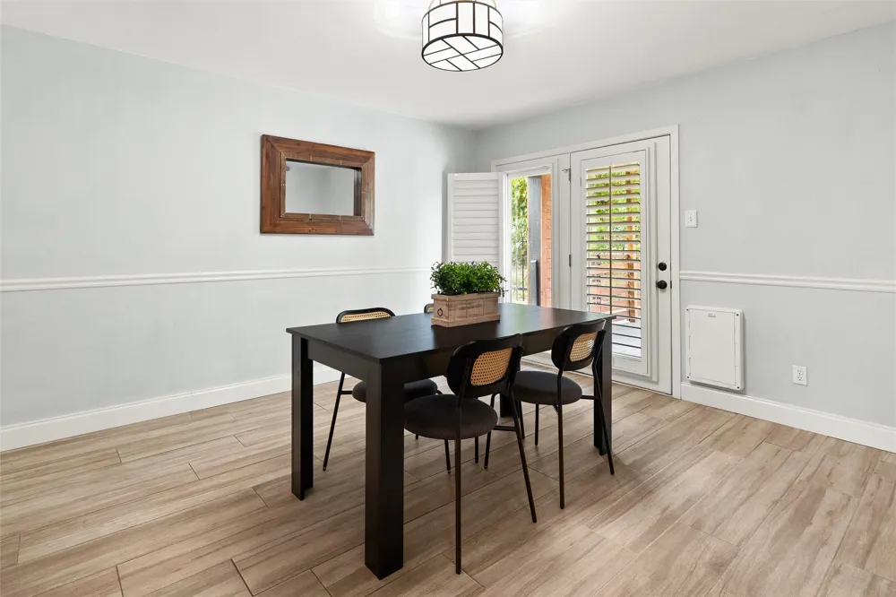 6110 Gardenridge Hollow Austin, TX 78750
